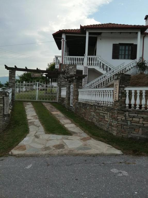 Villa Paradisos Likostomon Экстерьер фото